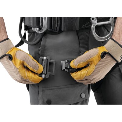 Fallsikringssele AVAO® FAST Europeisk utgave fra Petzl