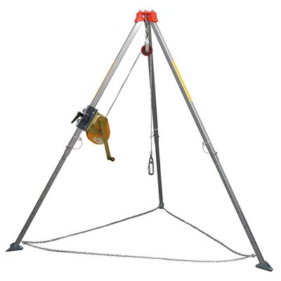 Tripod TM-9 avbildet med Evakueringsvinsj AT 050