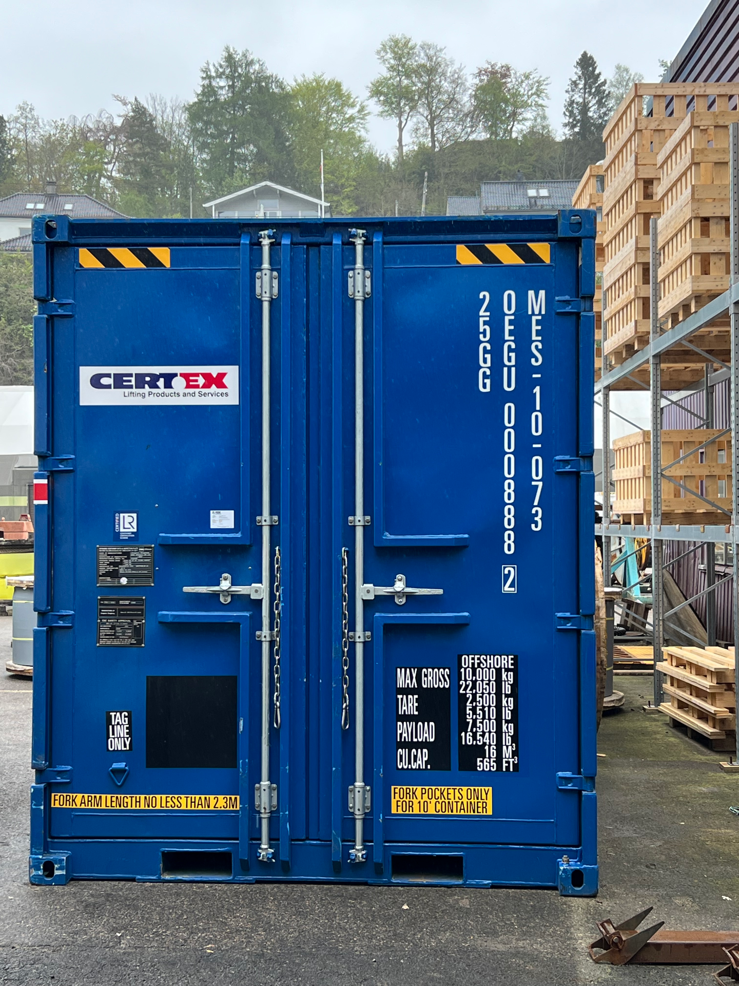 Equipment container for rental